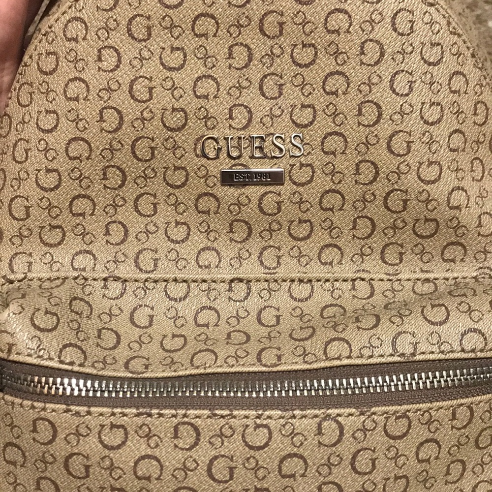 Guess backpack - Picture 3 of 6
